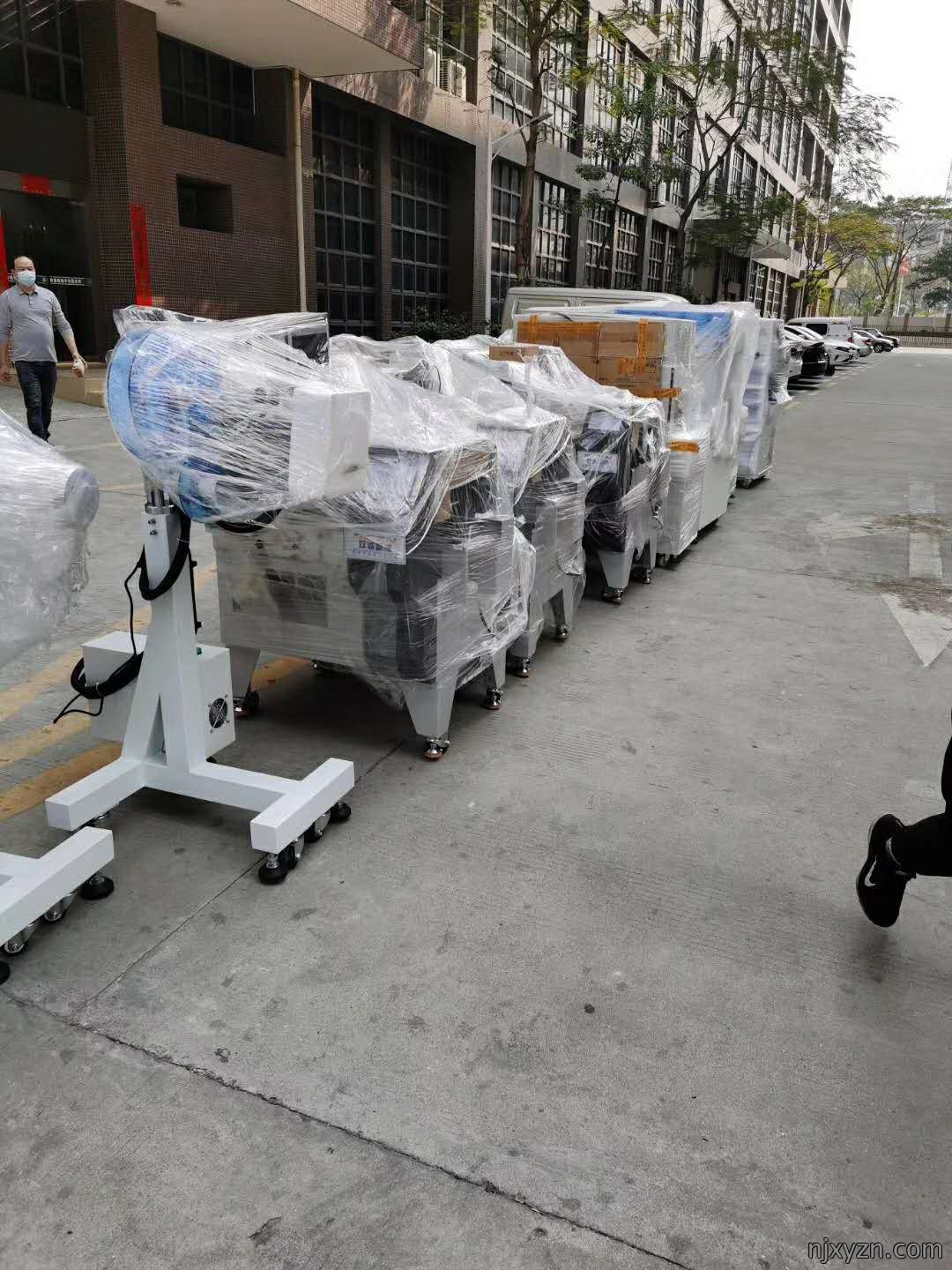 口罩包装机发货